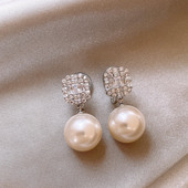 几何锆石珍珠耳环女轻奢高级感气质大气耳钉小众通勤耳夹夏天耳饰