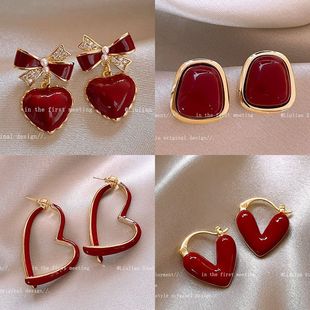 酒红色爱心耳钉女小众轻奢气质耳环新款 精致秋冬耳饰 2023年潮爆款