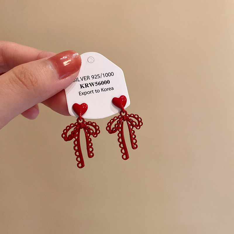 复古酒红色爱心蝴蝶结耳环港风秋冬高级感耳钉氛围感新年喜庆耳饰