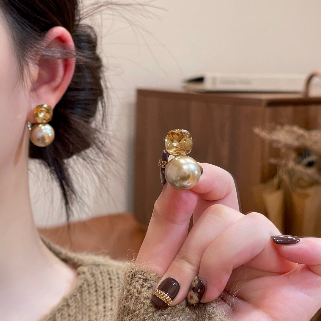 法式香槟方糖水钻珠珠耳钉2025新款优雅设计感耳环时尚百搭耳饰