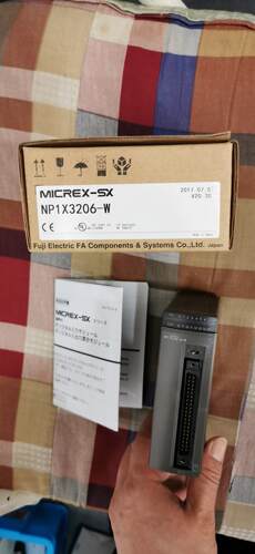 * NP1Y32T09P1 NP1Y08T0902 NP1Y64T09P1 NP1Y32U FUJI 富士PLC