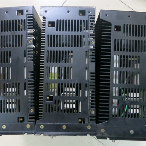 原装拆机安川 CACR-SR03BC1KSY264  现货