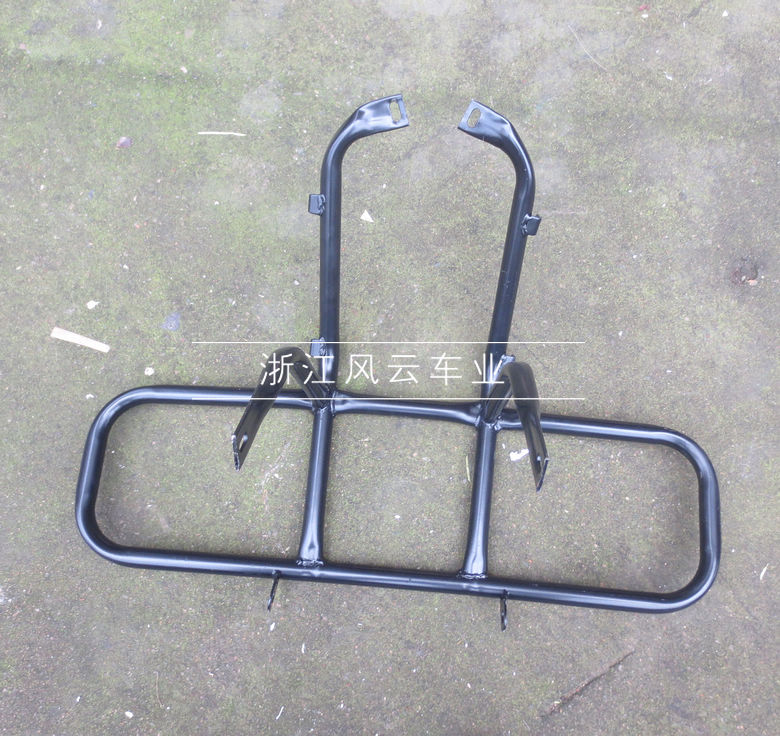 四轮越野摩托车配件 龙鼎大悍马沙滩车车架前保险杠架子 铁架子