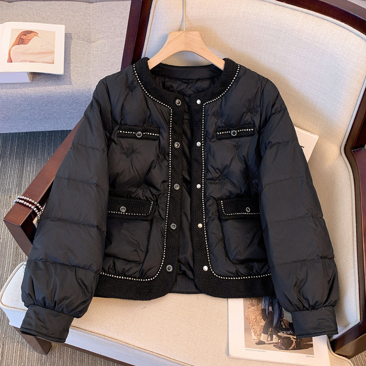 爆款黑色小香风羽绒服女士轻薄时尚洋气2025冬装新款棒球服外套,女装/女士精品,羽绒服,淘宝优惠券,粉丝福利购,淘宝优惠卷