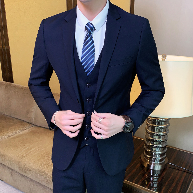 抗皱免烫面料，修身剪裁，不起球不掉色