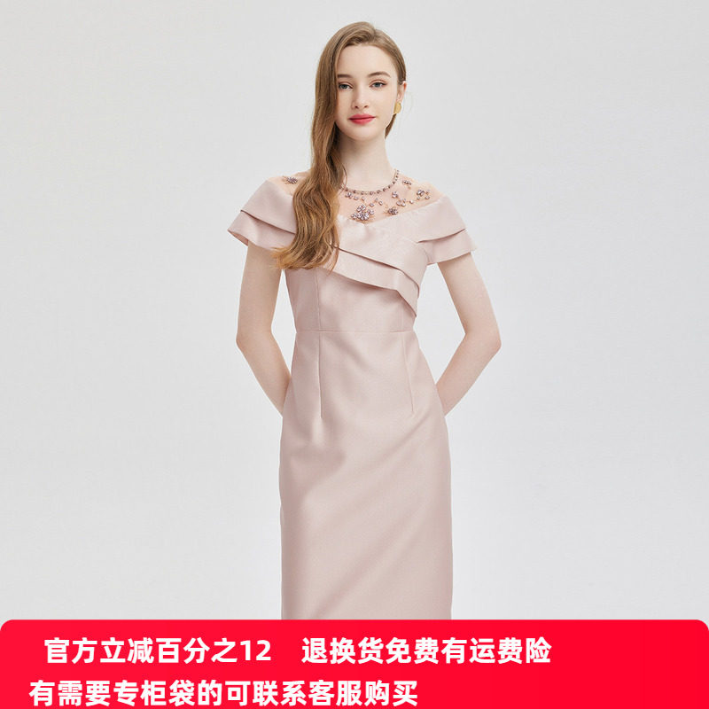 斯尔丽2024春夏新款法式钉珠半露香肩礼服奢华高级收腰显瘦连衣裙