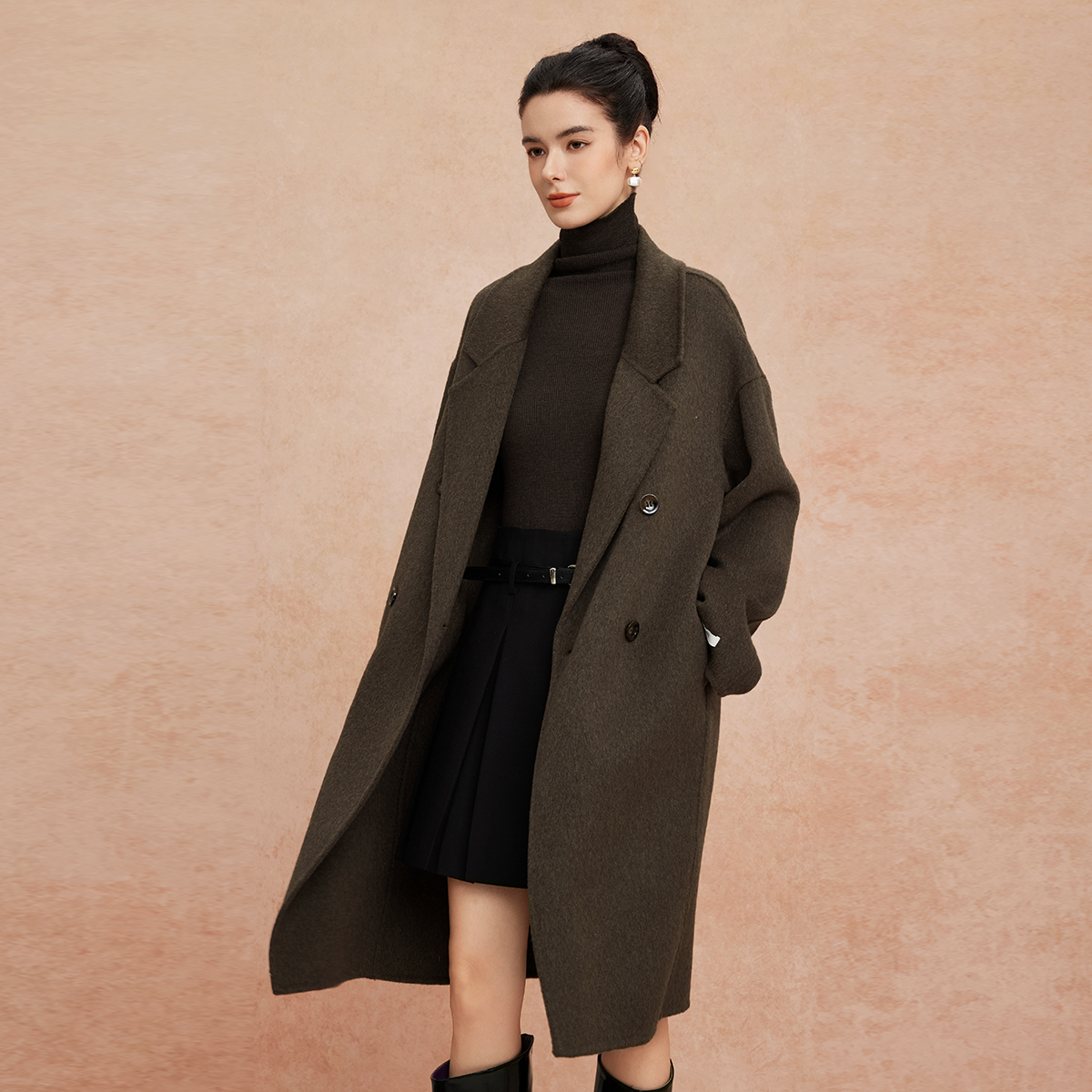斯尔丽2025新款西装领松弛感老钱风气质廓形百搭双面呢羊毛大衣