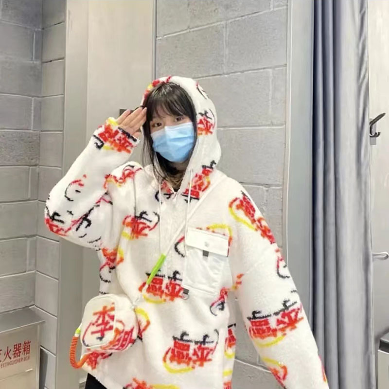 中国李宁巴黎时装周摇粒绒卫衣