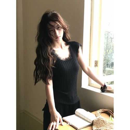 大于诗集 珍妮的旅途法式大U领蕾丝花边拼接修身针织衫女显瘦上衣