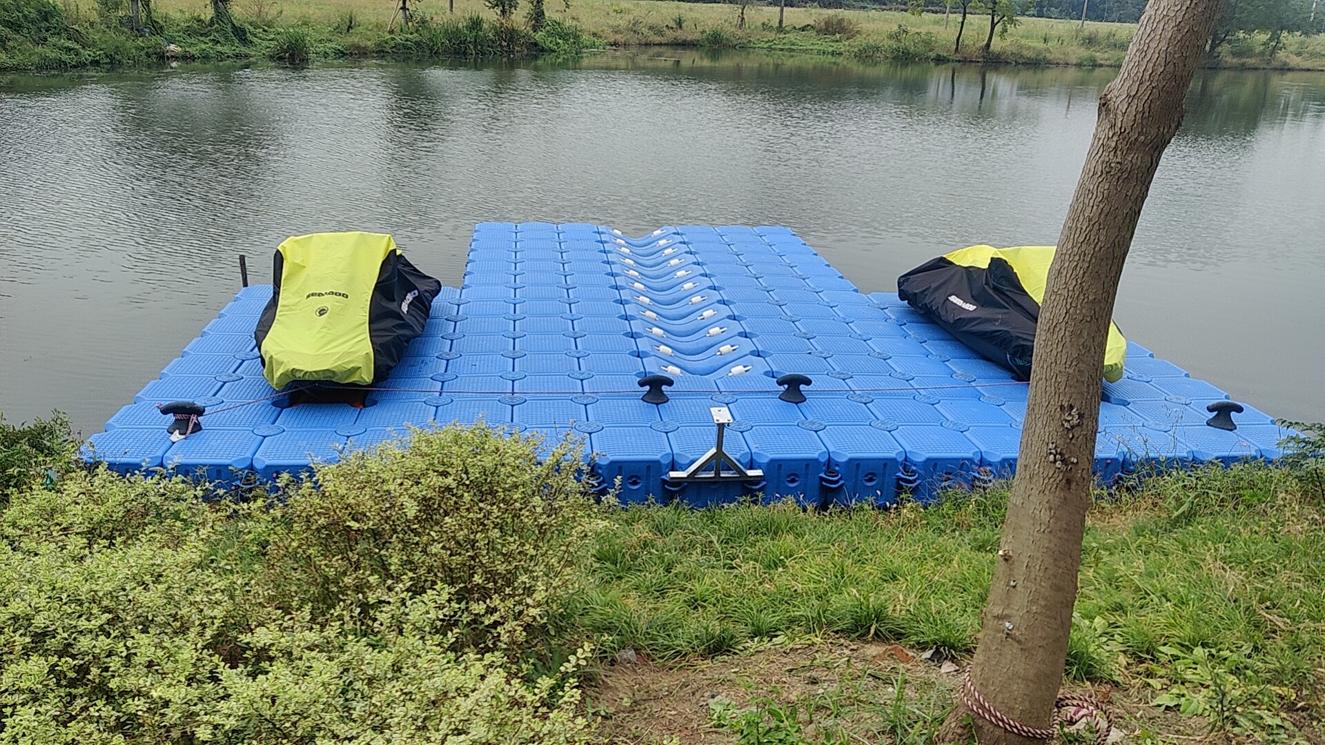 中亚水上浮筒中亚浮筒  水上平台出租水上浮桥