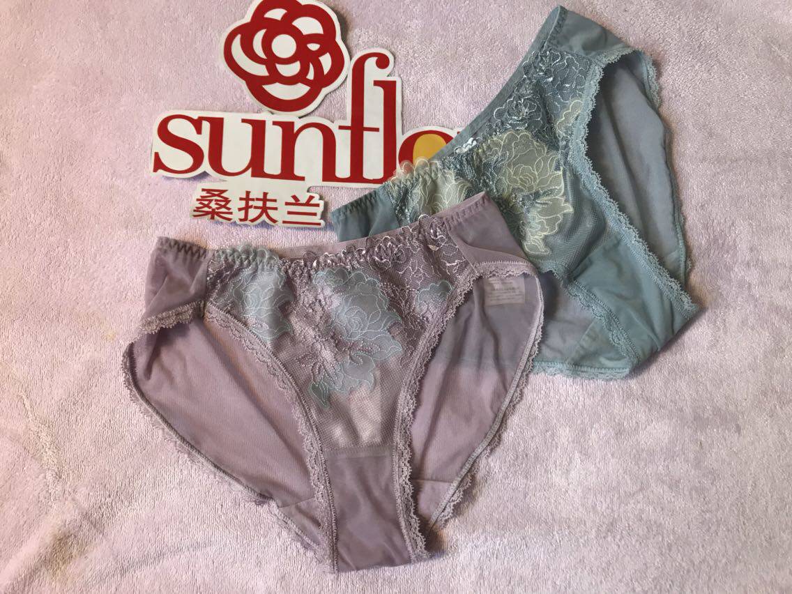 桑扶兰蕾丝纱网三角内裤特价酬宾[全店满88包邮]