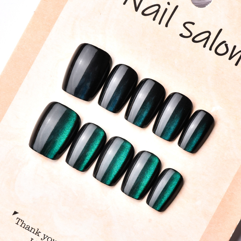 30片紫绿变色龙短款美甲