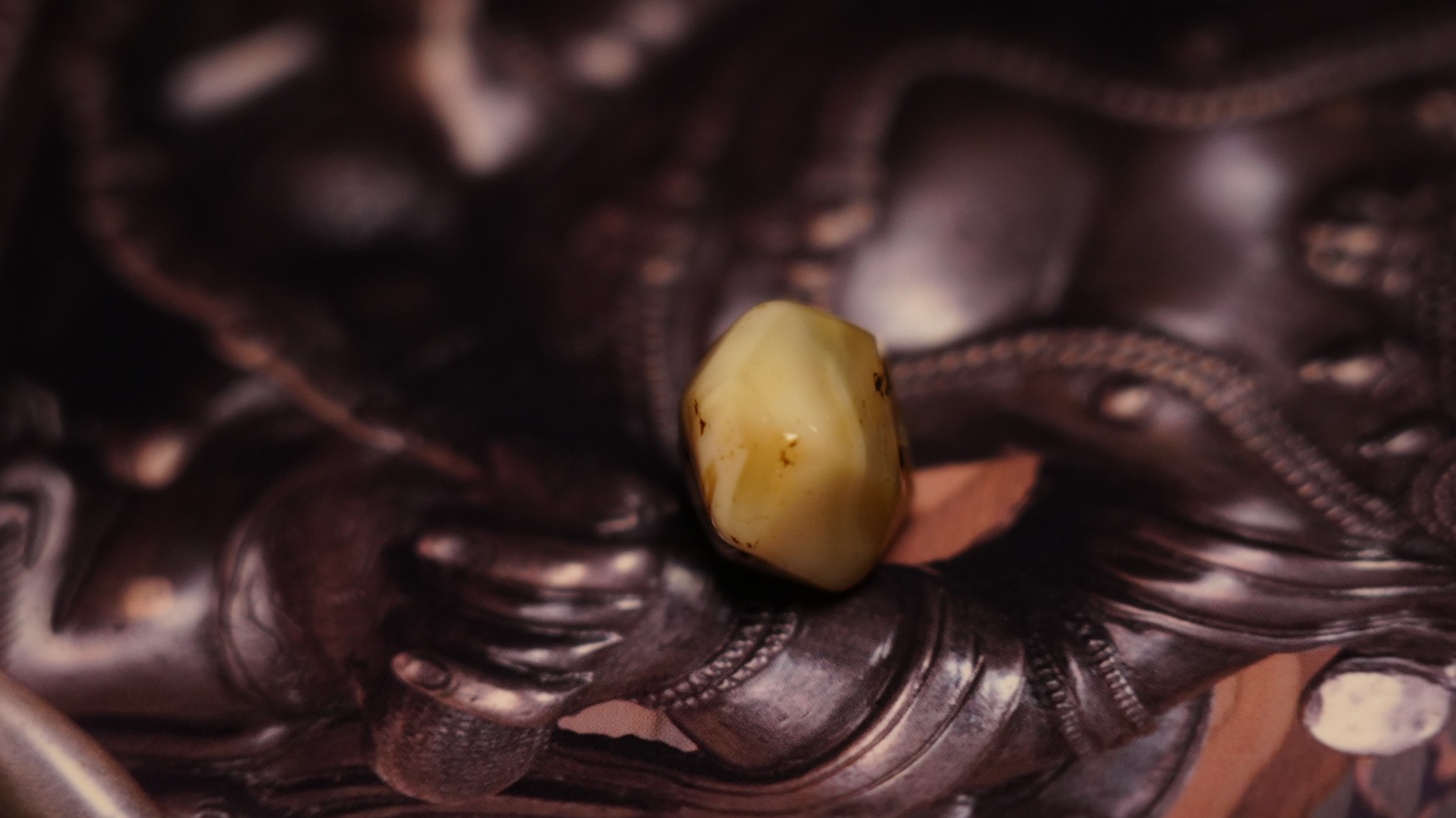 藏传老玛瑙老八棱缠丝非南红蜜蜡松石配饰盘玩佛头三通菩提天珠