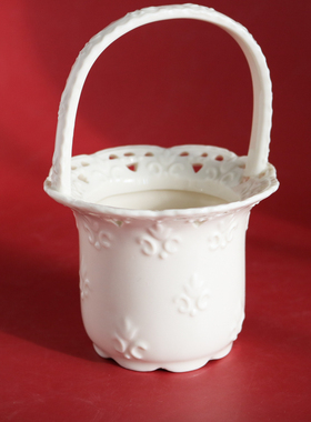 w1962出口欧洲奶油色陶瓷摆件