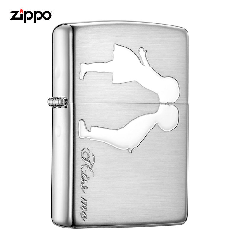 zippo煤油打火机防风砂轮官正品芝宝美国原版银色情侣一吻定情款