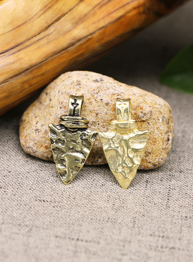 复古典藏国风艺术黄铜摆件古法手工匠作旧印第安箭矛头吊坠钥匙扣