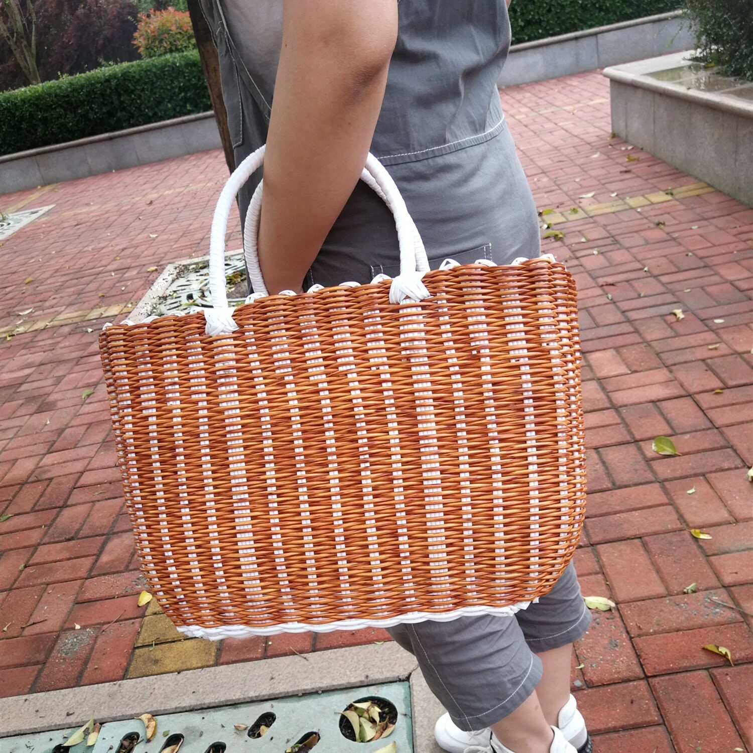 菜篮子手提篮防水时尚塑料编织篮超市购物篮手提洗澡篮水果礼品篮