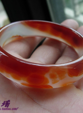 红玛瑙纯天然原色纹理通透手镯