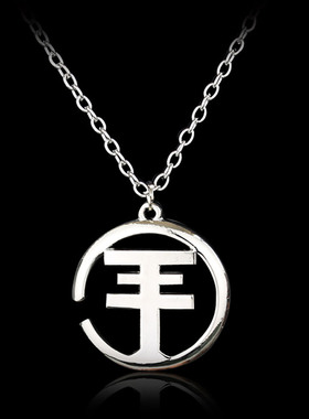 德国摇滚TokioHotel镂空毛衣链