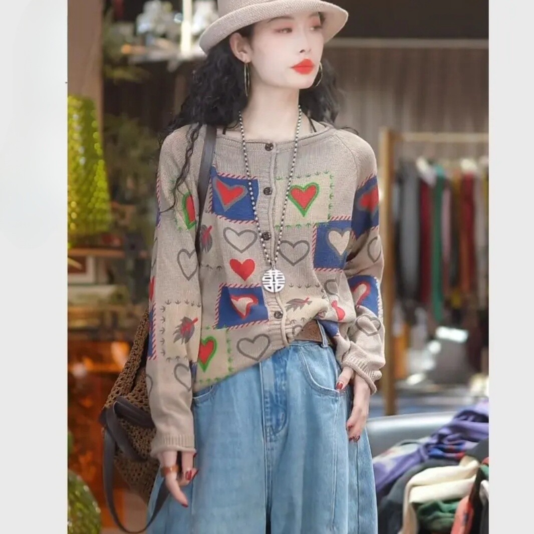 2025早春新款时尚百搭撞色圆领印花爱心针织棉线开衫女,女装/女士精品,毛针织衫,淘宝优惠券,粉丝福利购,淘宝优惠卷