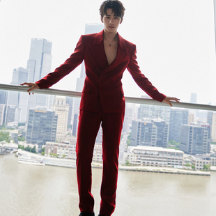 新款修身年会主持演出舞台走秀隐藏扣大红色发型师西服套装1080