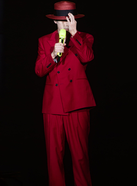 韩歌手潮流鲜艳大红色帅气绅士公司年会演出直播齐舞西服套装1095