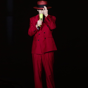 韩歌手潮流鲜艳大红色帅气绅士公司年会演出直播齐舞西服套装 1095