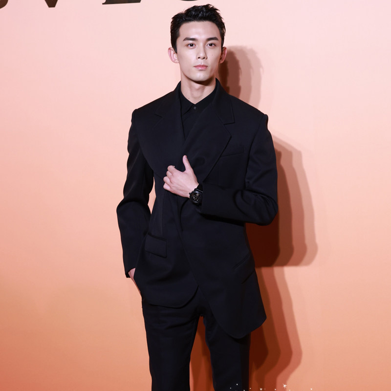 吴磊同款酒会走秀艺考代言现场演出跳舞台宽领不规则西服套装1055