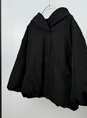 2025年短款白色加厚棉服女冬季新款时尚洋气高级感超好看保暖外套