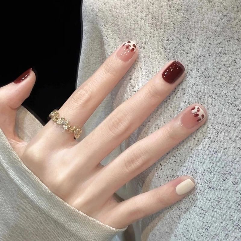 纯手工美甲 气质穿戴秋冬短款成品甲片美甲显白贴片可拆卸指甲,彩妆/香水/美妆工具,穿戴甲/甲片,淘宝优惠券,粉丝福利购,淘宝优惠卷