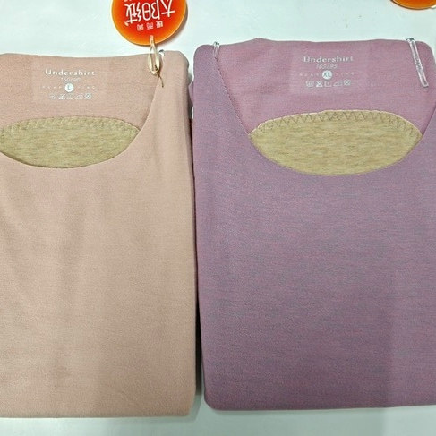 港莎 新款  女款太阳绒暖肤背心 （贴片）  66352