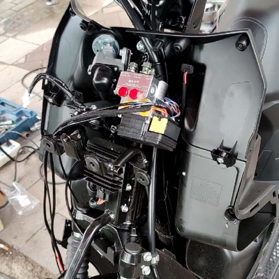 uy125系列abs防抱死联动摩托车