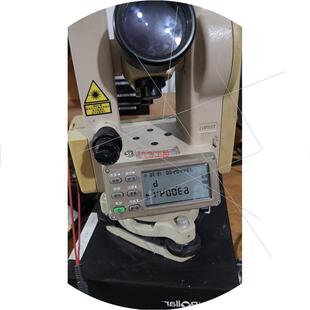 议价南方测绘电子激光经纬仪DT-02L,机子可以通电,二手买回来