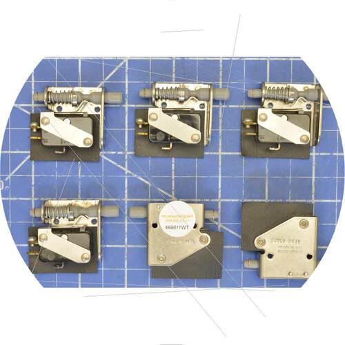 议价22AC1 9436 (LOT OF 6) / MICRO SWITCH, PUSH BUTTON AC议价