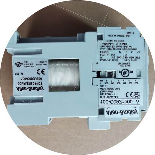 议价100-C09DJ200 100-C09Z*200 DC24v 直流接触器 2开2闭触点