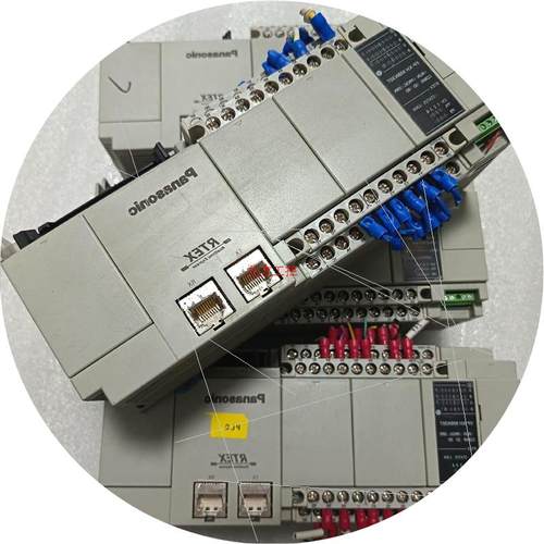 议价PLC 型号FP-XH M8N30T 带网口 型号AFP