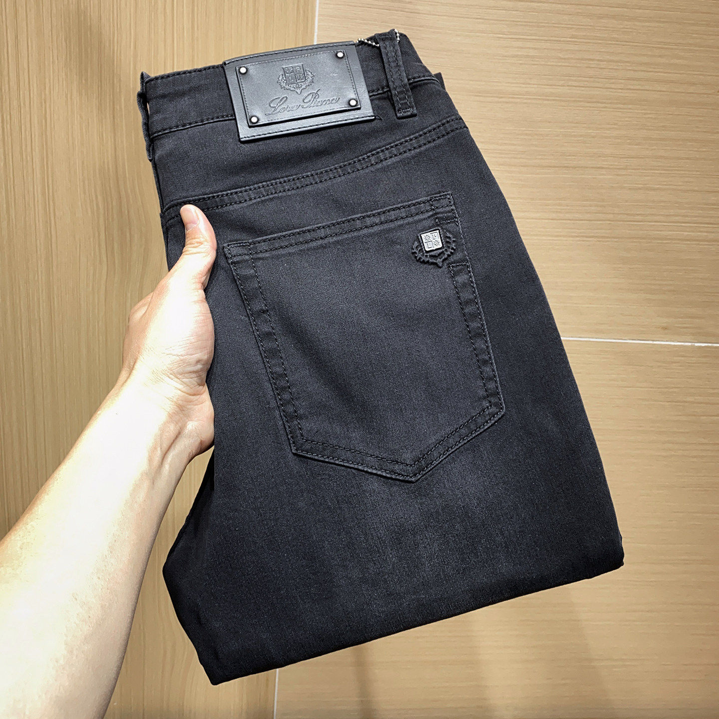 2026春季新款高端简约薄款牛仔裤男士修身小脚裤美式复古休闲长裤