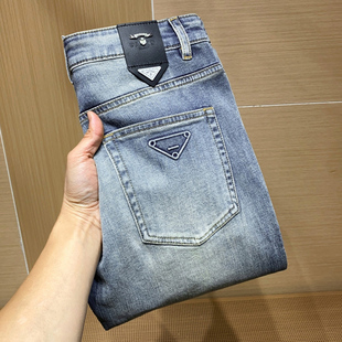 2026春季薄款时尚潮流简约水先牛仔裤男士修身小脚裤休闲长裤轻奢