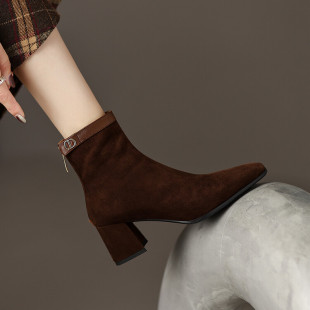 2025秋冬季中跟粗跟瘦瘦靴磨砂配大衣的靴子爆款女高跟短靴羊翻皮