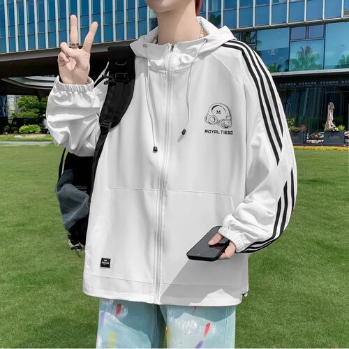 夏季新款三条杠连帽防晒服男生宽松透气薄款学生百搭休闲防晒外套