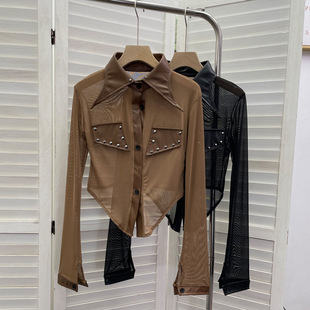 铆钉排扣透视上衣 假口袋短款 复古翻领烫钻网纱拼接pu皮长袖 衬衫