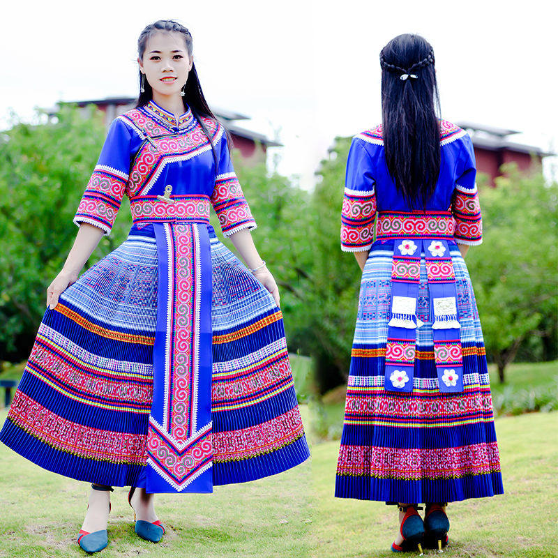 2020新款云南文山苗族服装女装少数民族风布料刺绣舒适性感苗衣服