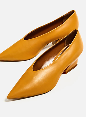 欧美尖头单鞋女2025年春新款中跟鞋v口奶奶鞋粗跟大码尖头女鞋41