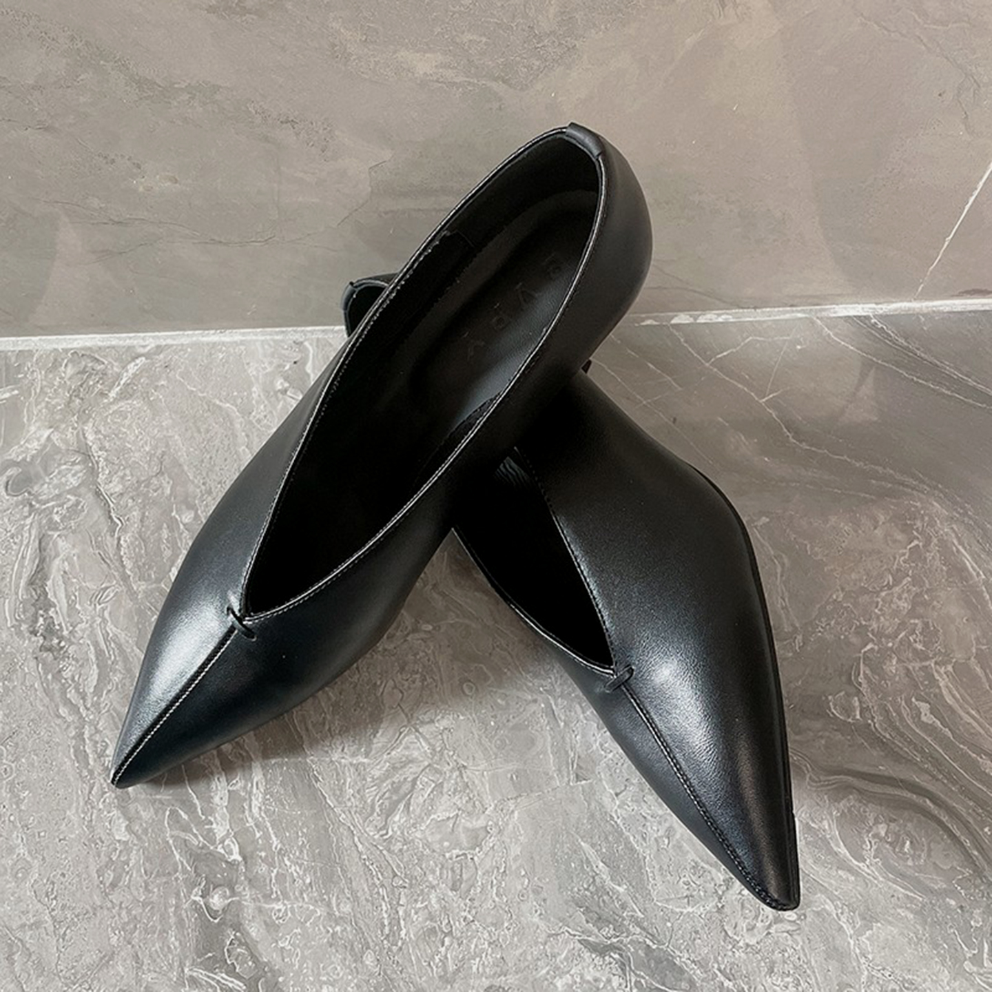 气质V口单鞋时尚百搭奶奶鞋欧美