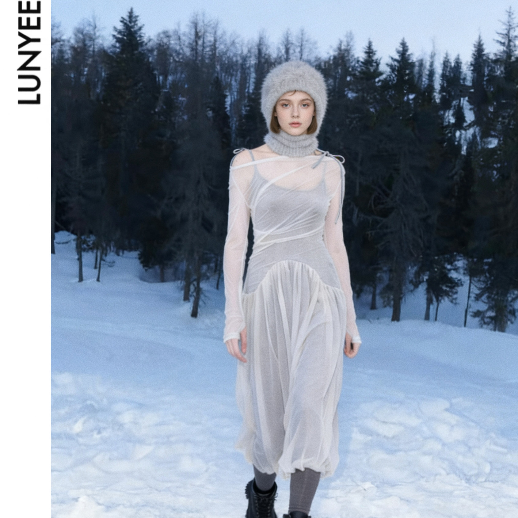 LUNYEE25轻奢夏日防晒吊带连衣裙两穿设计感超仙绝美网纱连衣