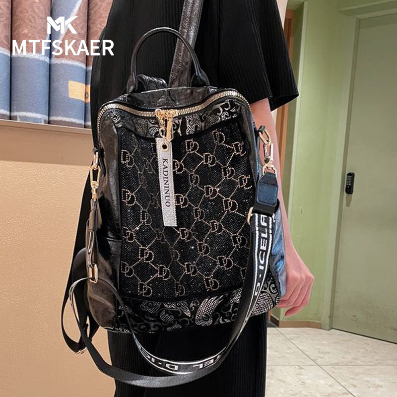 香港正品轻奢多功能真皮双肩包女2026新款时尚女士背包斜挎包软皮