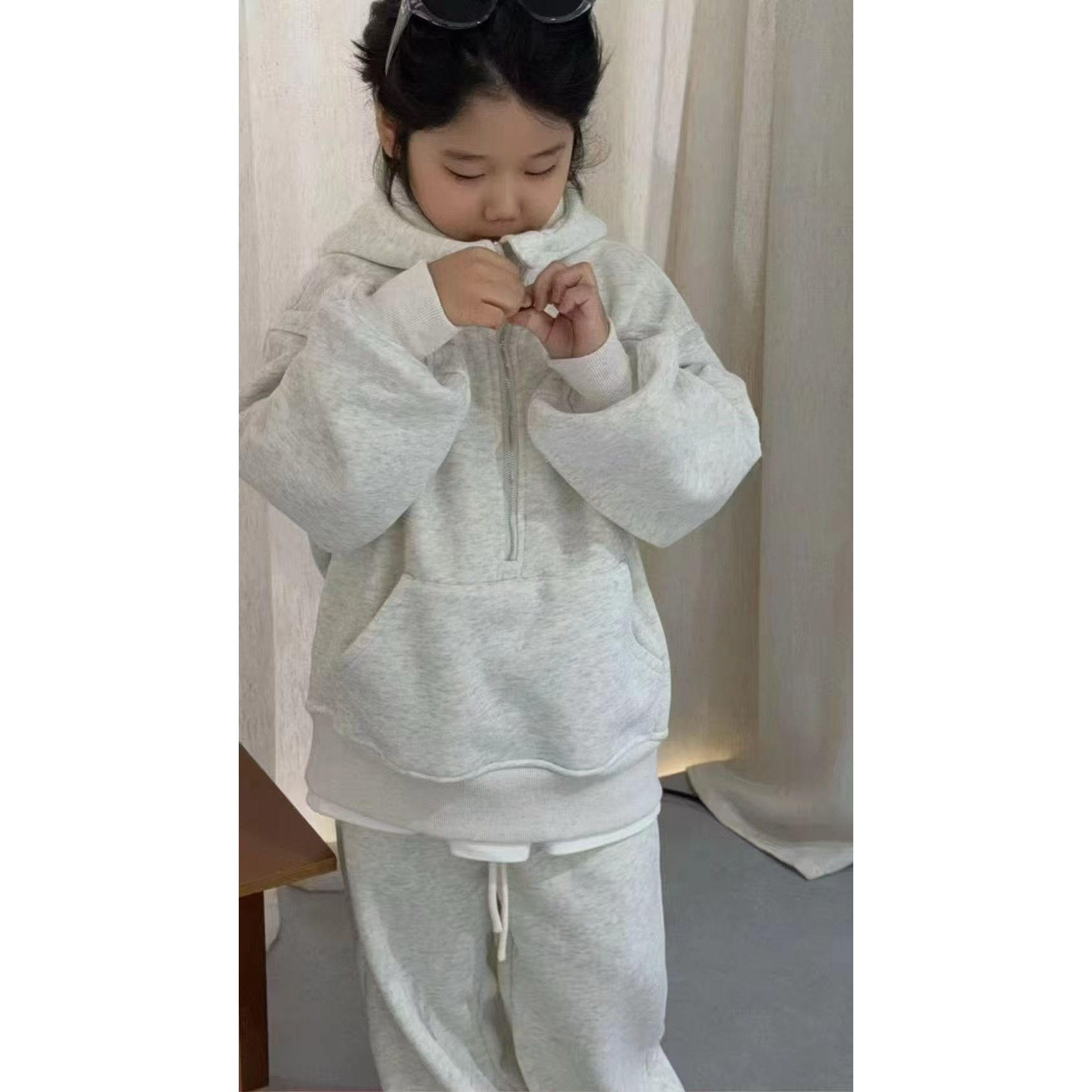 波拉韩国童装2025冬女童连帽口袋保暖卫衣男童百搭纯色半拉链绒衫,童装/婴儿装/亲子装,卫衣/绒衫,淘宝优惠券,粉丝福利购,淘宝优惠卷