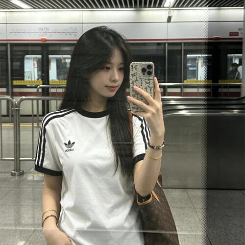 Adidas阿迪达斯三叶草T恤