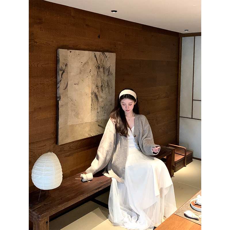 法式少女哑光厚缎面吊带连衣裙