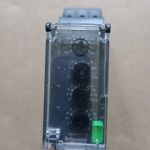 可维修-施耐德控制继电器 RM22TR33 1只，180元议价